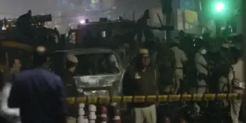 Big information came to light in Delhi blast, evidence of big IED blast found. Order issued to keep metro gate closed.