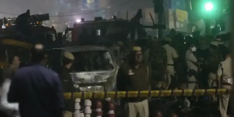 Big information came to light in Delhi blast, evidence of big IED blast found. Order issued to keep metro gate closed.