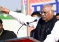 Bihar Assembly Election 2025 Congress President Mallikarjun Kharge NDA government Bihar youth NDA government never thought about employment of youth, big attack by Mallikarjun Kharge in Bihar. News Track in Hindi