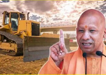 Bihar Election 2025 Yogi Adityanath's Bulldozer Effect Shakes Opposition | Bihar... now wants Yogi Adityanath's 'bulldozer'? Opposition parties trembled, 'Jungle Raj vs Good Governance' became the new election narrative! , News Track in Hindi