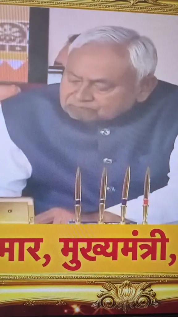 Bihar: Nitish Kumar again becomes Chief Minister, takes oath