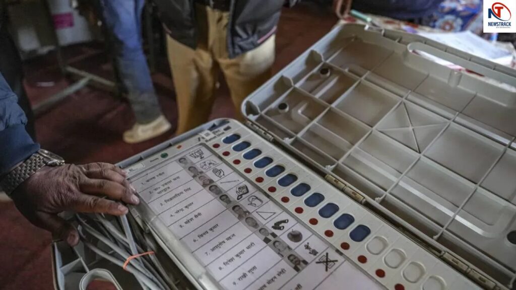 Bihar election glitch EVM fail Danapur youth caught with cash Darbhanga|Bihar Election Malfunction | 'Irregularities' in Bihar elections! EVM cheated in these districts, youth caught with cash in Darbhanga. News Track in Hindi
