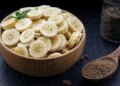 केला और काली मिर्च के सेवन से बनाएं भरपूर सेहत, हड्डियां और इम्यून सिस्टम होंगे मजबूत