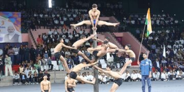 Colorful start of Sansad Sports Mahotsav, beginning with Malkhamb performance, march past