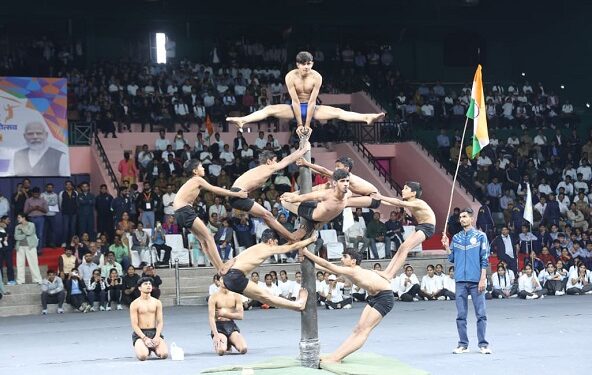 Colorful start of Sansad Sports Mahotsav, beginning with Malkhamb performance, march past