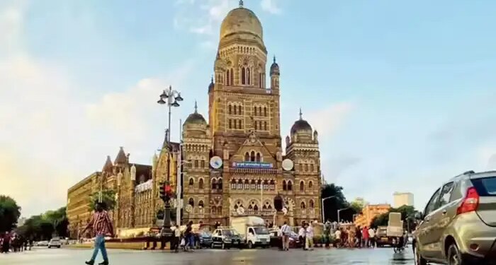 Compared to MHADA lottery, people of Mumbai are not liking BMC's expensive houses, only 1943 applications for 426 houses.