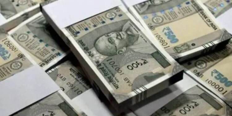 देश की सबसे बड़ी IT रेड! करोड़ों के गहनों के साथ बारामद हुए&nbsp;₹1,35,00,00,000 नगद रूपए, जाने कहाँ और कैसे हुई छापेमारी ​​​​​​​