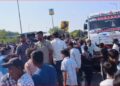 Couple becomes victim of accident due to collision with roadways bus, woman dies painfully – villagers block the highway