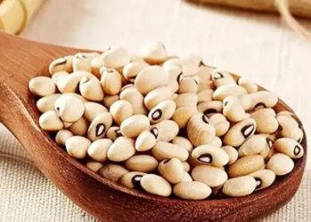 Cowpea is beneficial for heart and bones and also provides relief from problems like constipation and indigestion.