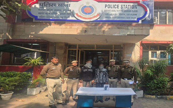 Delhi Police's quick action: Mobile robbery case solved in Vasant Kunj South within 48 hours, two robbers arrested