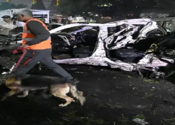 Delhi Red Fort Blast: Another doctor arrested in Delhi blast case, action of investigating agencies continues, 8 dead identified, Another doctor arrested in Kulgam in connection with the Delhi blasts; Investigating agencies continue their investigation, and eight victims identified.