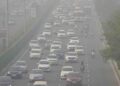 Delhi becomes gas chamber: Air quality worsens, AQI reaches 'severe' category
