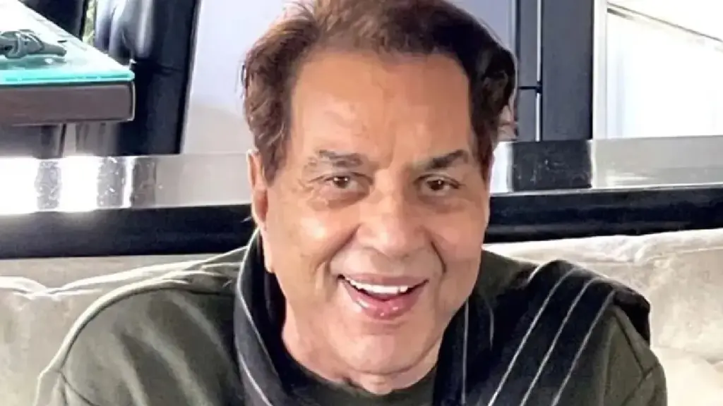 Dharmendra Health Update: Dharmendra's condition is critical, his team provides health update, Hema Malini and Sunny Deol rush to hospital, fans pray for his well-being.