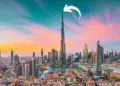 Do you know how the world's tallest building Burj Khalifa is cleaned? You will be shocked to see this viral footage.