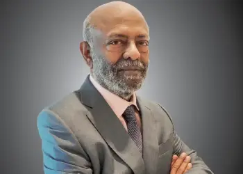 रोज 7 करोड़ रुपये करता दान....नाम और दौलत से परे जीवन जीता भारत का ये अरबपति, क्या आप जानते है नाम ?​​​​​​​