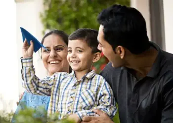 आपके बच्चों का हर शौक होगा पूरा, बस जानें ये 3 सरकारी स्कीम जो बच्चों के सपनों को देंगी उड़ान