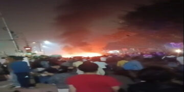 Explosion in car near Red Fort metro station in New Delhi, many vehicles caught fire