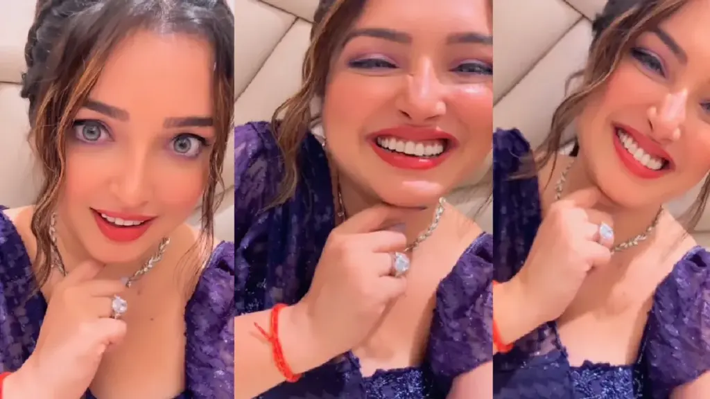Fans fell in love with Amrapali Dubey's blue dress, the actress dazzled with her scattered locks.