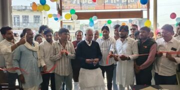 Former minister inaugurates car decoration center in Ramgarh Pachwara