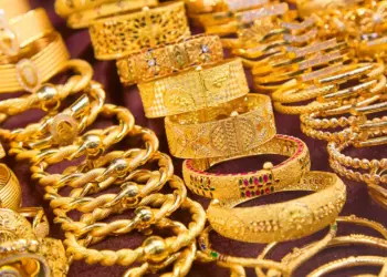 Gold Price Alert : क्या 120000 से भी नीचे जा सकती है 24K गोल्ड की कीमत ? ताजा भाव के साथ जाने क्या कहता है सोने का भविष्य&nbsp;