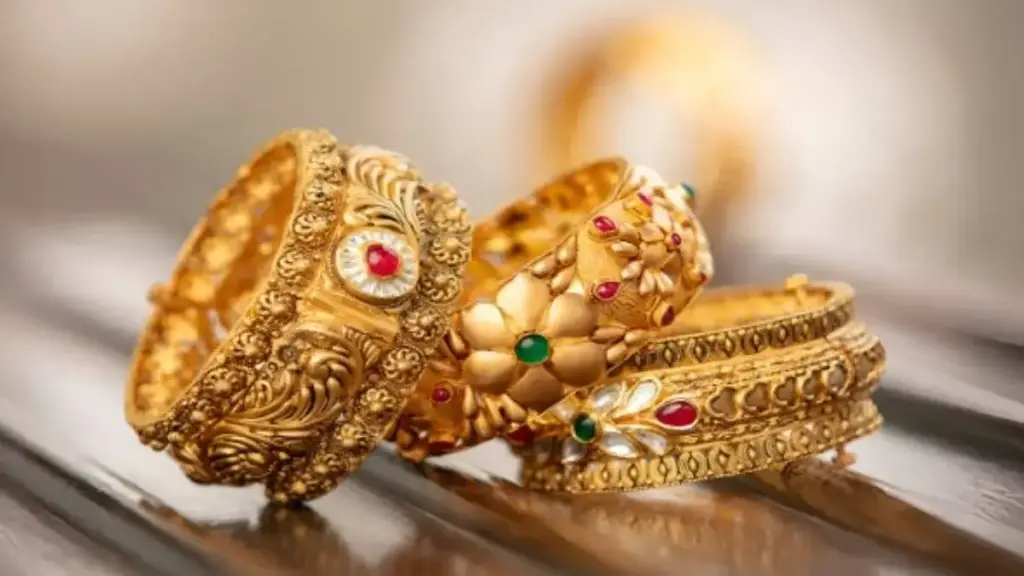 Gold Silver Price Today : सोने-चांदी के रेट में उतार-चढ़ाव, जानें 24K, 22K, 18K और 14K गोल्ड के ताज़ा दाम शहरवार