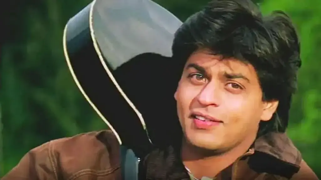 Happy Birthday Shahrukh Khan: Shahrukh Khan turns 60 today, huge crowd gathered outside King Khan's house since midnight, fans desperate to get a glimpse