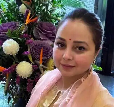 How many hours and how many days should daughters stay in their maternal home: Rohini Acharya