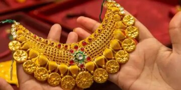 आज गुरूवार के दिन&nbsp;गोल्ड हुआ महंगा या सस्ता? जानें 24 कैरेट से लेकर 14 कैरेट तक के ताज़ा रेट और चांदी का नया भाव