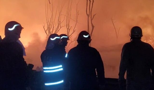 Massive fire near Delhi's Rithala metro station, hundreds of slums turned into ashes; death of one
