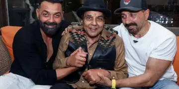 Mumbai: False news of Dharmendra's death admitted in hospital, family informs about treatment and recovery