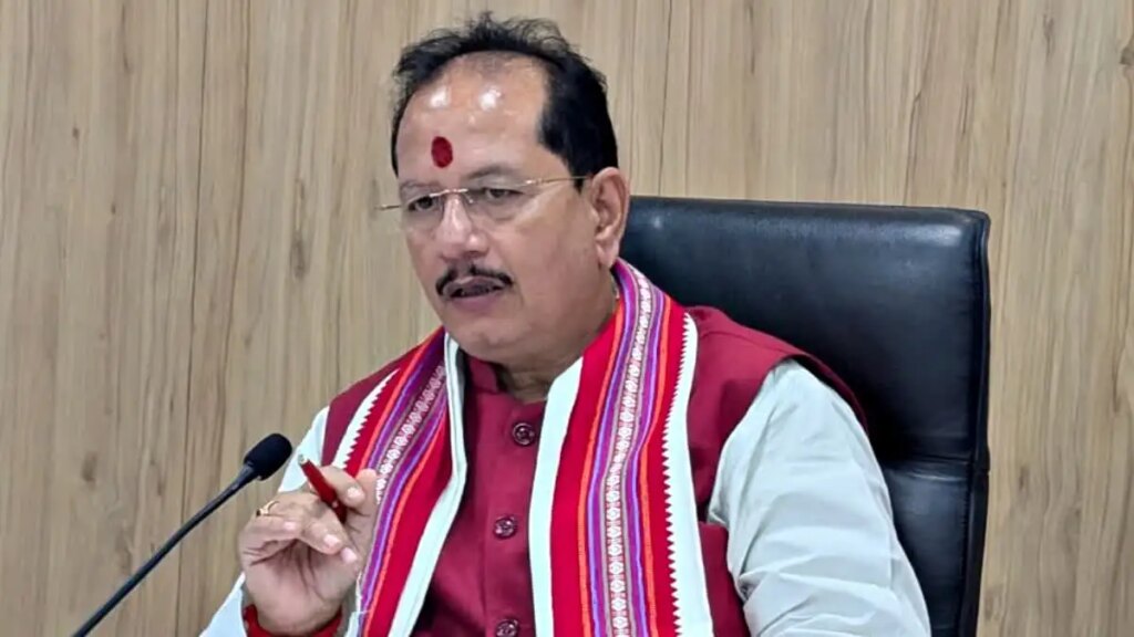 बिहार की राजनीति में नया विवाद: विजय सिन्हा के काफिले पर हमला, RJD के साथ SP को भी लिया लपेटे में 
