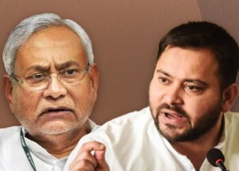 Nitish or Tejashwi big revelation who is the people of Bihar favoring. Bihar election latest updates. , Nitish or Tejashwi... big revelation! To whom are the people of Bihar kind? , News Track in Hindi