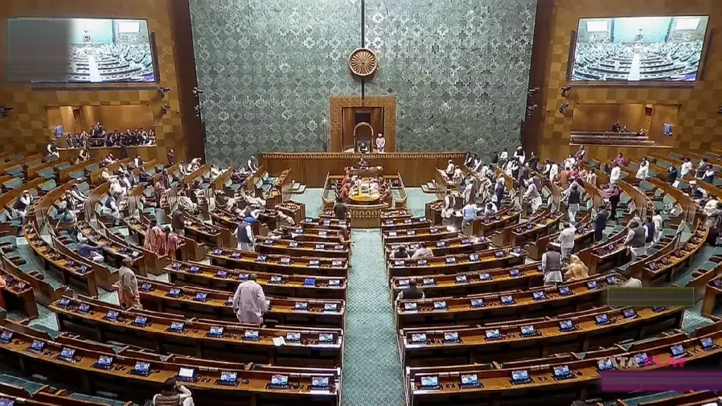 Parliament Winter Session Starts From December 1st: Winter session of Parliament will Start From December 1 and continue till December 19, President Draupadi Murmu has given the approval.
