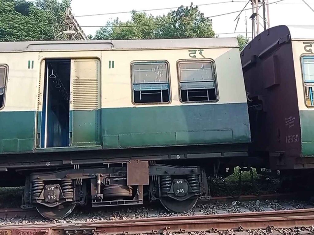 Passenger train and goods train collide near Bilaspur station in Chhattisgarh, four people killed