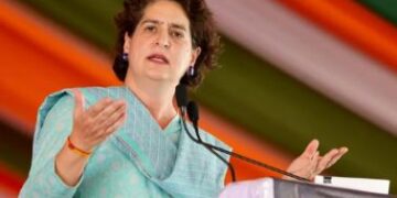 Prime Minister Modi and Delhi Chief Minister should take immediate steps to deal with air pollution: Priyanka Gandhi