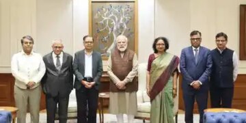 प्रधानमंत्री मोदी ने 16वें वित्त आयोग के प्रतिनिधिमंडल से मुलाकात की