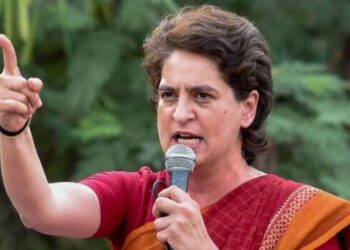 Priyanka Gandhi roared in Bihar attack Modi and Nitish. Priyanka Gandhi Bihar| , Priyanka Gandhi roared in Bihar, took on Modi-Nitish. News Track in Hindi