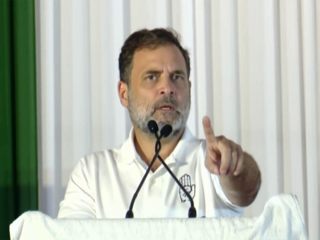 Rahul Gandhi called Prime Minister Modi a coward, said - 'Indira Gandhi, being a woman, was more courageous'