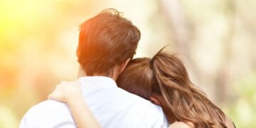 Relationship Psychology: पार्टनर के प्यार का इज़हार सुनकर कैसा महसूस करते है पुरुष और महिलायें ? जानिए दोनों की भावनाओं में अंतर&nbsp;