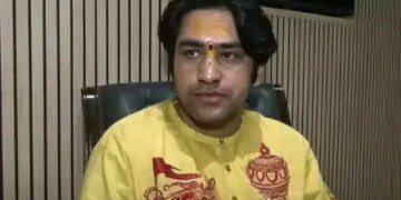 दिल्ली से वृंदावन तक सनातन हिंदू एकता पदयात्रा शुक्रवार को होगी शुरू: आचार्य धीरेंद्र कृष्ण शास्त्री