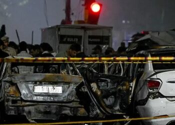Security tightened in Delhi: Government establishments on high alert after blast near Red Fort metro station