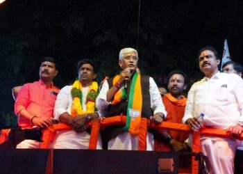 Shekhawat's powerful road show in Hyderabad sought support from public in Jubilee Hills by-election