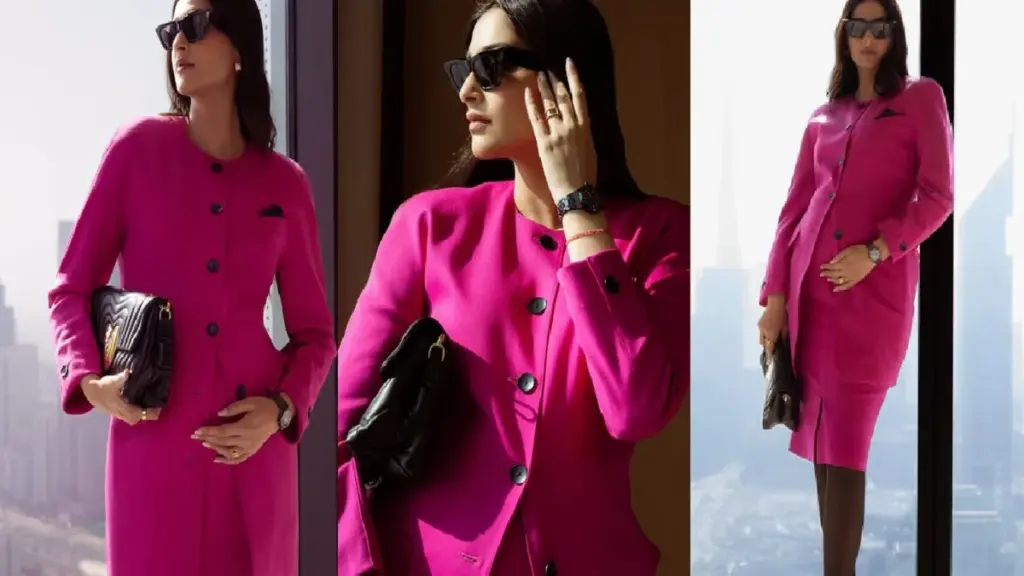 Sonam Kapoor Announces her second pregnancy: Sonam Kapoor is going to become a mother for the second time, flaunted her baby bump by sharing photos.
