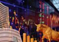 Stock Market Closing :&nbsp;वीकली एक्सपायरी के दिन शेयर बाजार बम-बम!&nbsp;सेंसेक्स 335 अंक उछला, निफ्टी 25,700 के ऊपर क्लोज