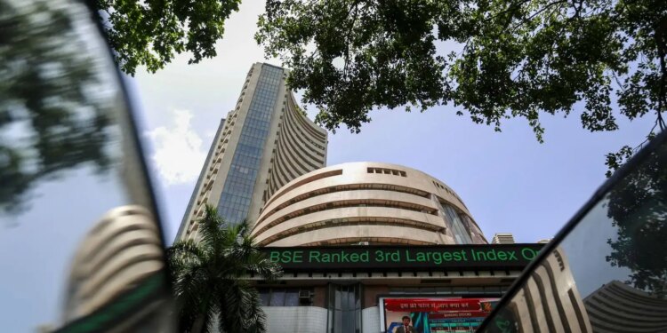 Stock Market Closing: The market closed with strong momentum today! Nifty crosses 26,000, huge buying seen in government bank shares