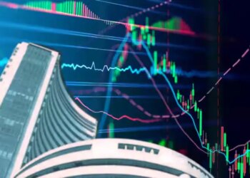 Stock&nbsp;Market Opening :&nbsp;वीकली एक्सपायरी पर&nbsp;सपाट शुरुआत! निफ्टी 25,600 के ऊपर टिका, बैंकिंग और आईटी शेयरों में खरीदी का माहौल
