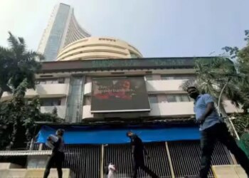 Stock Market Update :&nbsp;यर बाजार की सुस्त शुरुआत, निफ्टी 25,700 पर, जाने आज किन स्टॉक्स पर नजर रखे निवेशक&nbsp;