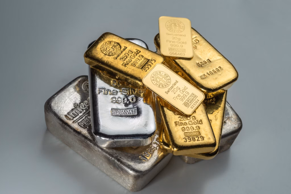 Tax reduced on gold and silver across India. People will get a chance to buy cheaply. New prices applicable from today.