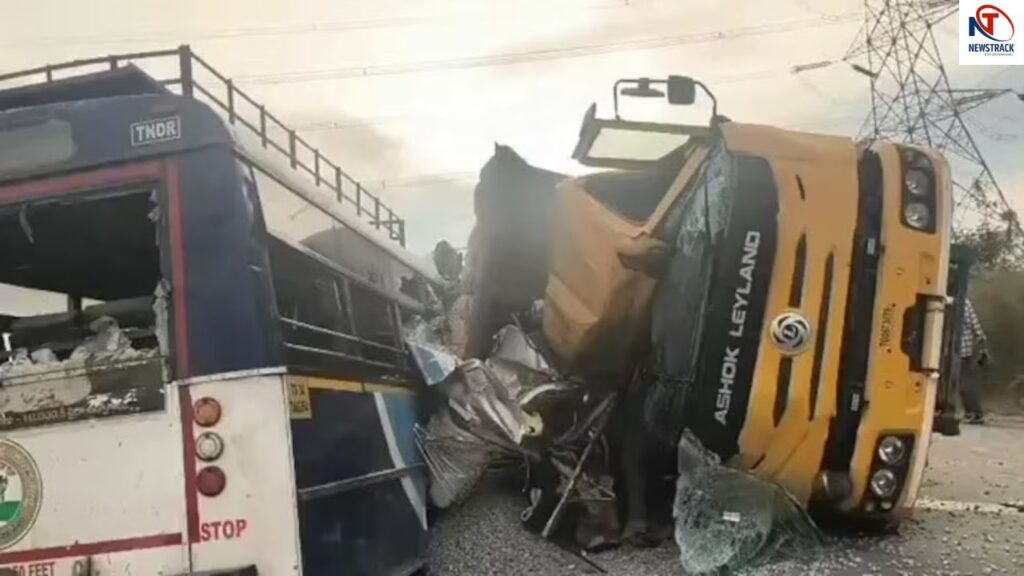 Telangana Tragedy: 16 Dead, 10 Injured in Horrific Ranga Reddy Bus-Truck Collision Near Khanpur Gate | Telangana road accident: Terrible road accident in Rangareddy, Telangana, 24 dead so far, PM Modi expressed grief. News Track in Hindi