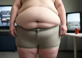 The ratio of waist and height will tell the true risk of heart disease, new research reveals.